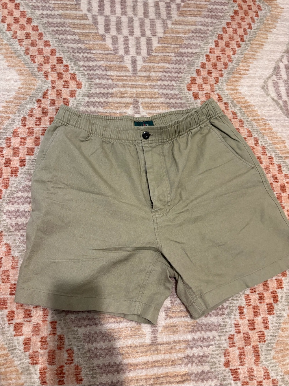 Men's Casual Elastic-Waist Shorts in Tan